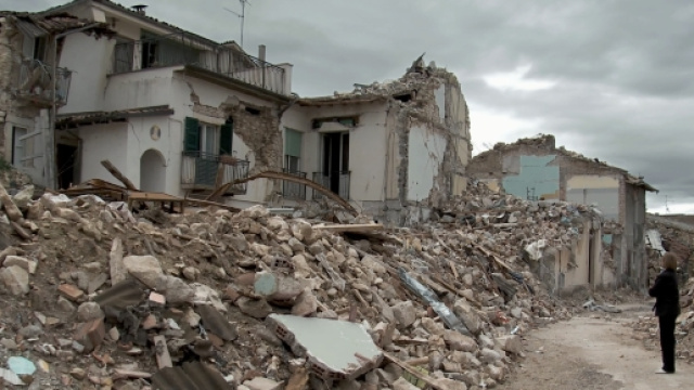 L'Aquila devastata dal violento sisma del 2009