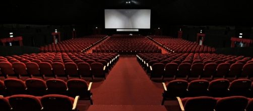 Una sala cinematografica vuota