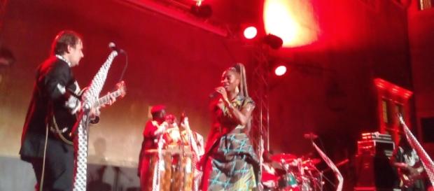 La cantante ivoriana Dobet Gnahoré La cantante ivoriana Dobet Gnahoré
