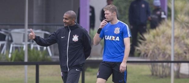Cristóvão Borges define equipe que enfrentará a Ponte Preta, neste sábado Cristóvão Borges define equipe que enfrentará a Ponte Preta, neste sábado