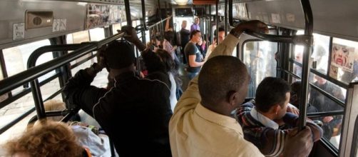 Emergenza borseggiatori sugli autobus di Napoli