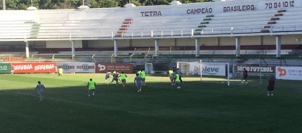 Com treinos de bola parada, Flu encerra preparação para jogo diante do Palmeiras (Foto: Twitter/BPTricolor) Com treinos de bola parada, Flu encerra preparação para jogo diante do Palmeiras (Foto: Twitter/BPTricolor)
