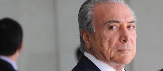 Deputados dáá base do governo tentam votar anistia para o Caixa 2 Deputados dáá base do governo tentam votar anistia para o Caixa 2
