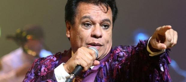 Juan Gabriel muere a los 66 años Juan Gabriel muere a los 66 años