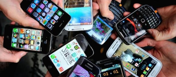 No Brasil querem limitar o uso da internet No Brasil querem limitar o uso da internet