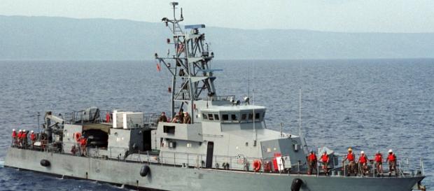 USS Tempest shot flares to warn oncoming Iranian vessels. Photo c/o Wikimedia Commons. USS Tempest shot flares to warn oncoming Iranian vessels. Photo c/o Wikimedia Commons.