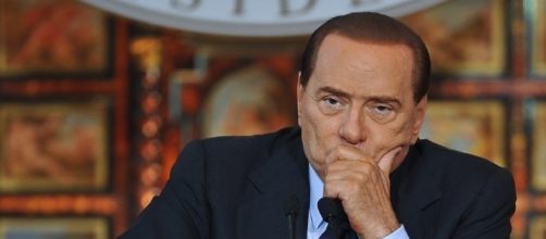 La bufala corre sul web: 'Silvio Berlusconi si è aggravato'.