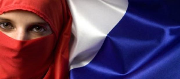 L'islamisation des jeunes femmes en France L'islamisation des jeunes femmes en France
