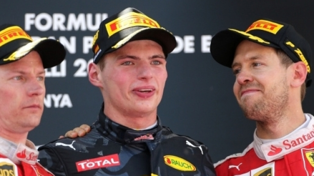 Vettel e Raikkonen commentano la guida di Verstappen.