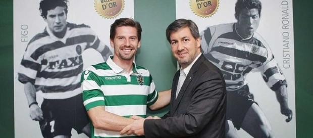 Adrien confirmou a sua saída para o Leicester Adrien confirmou a sua saída para o Leicester