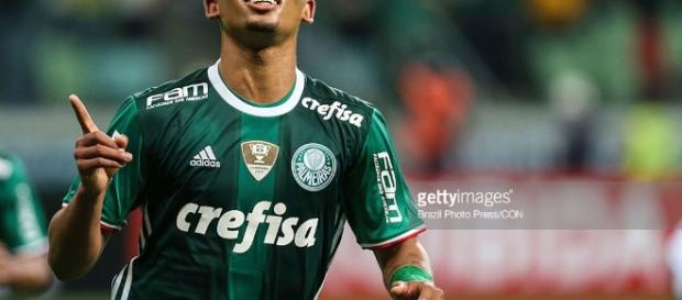 Gabriel Jesus apanhou bastante Gabriel Jesus apanhou bastante