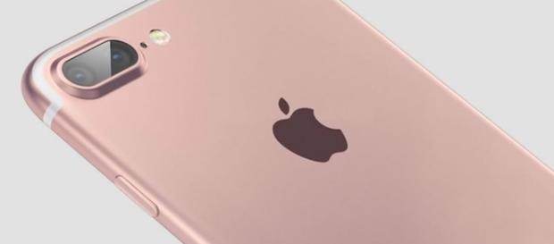 Novo modelo Plus poderá ter duas câmaras. Novo modelo Plus poderá ter duas câmaras.