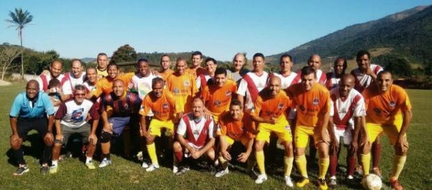 Os veteranos fizeram excelentes jogadas durante o campeonato em Cachoeira de Macacu e levaram a melhor Os veteranos fizeram excelentes jogadas durante o campeonato em Cachoeira de Macacu e levaram a melhor