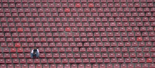 São Paulo se afunda na crise e leva a torcida junto São Paulo se afunda na crise e leva a torcida junto