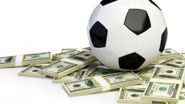 Calciatori e stipendi: alcuni confronti davvero interessanti tra squadre dello stesso campionato