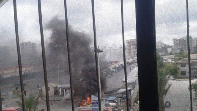 strage in Yemen: attentato suicida con almeno 60 morti.