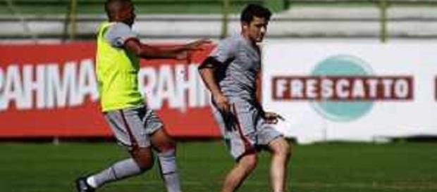 Fluminense se prepara para encarar o Internacional no domingo (Foto: Net Flu) Fluminense se prepara para encarar o Internacional no domingo (Foto: Net Flu)