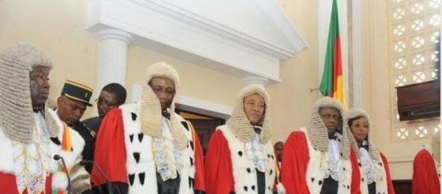 Les juges du Tribunal Criminal Spécial de Yaoundé/ Cameroun Les juges du Tribunal Criminal Spécial de Yaoundé/ Cameroun