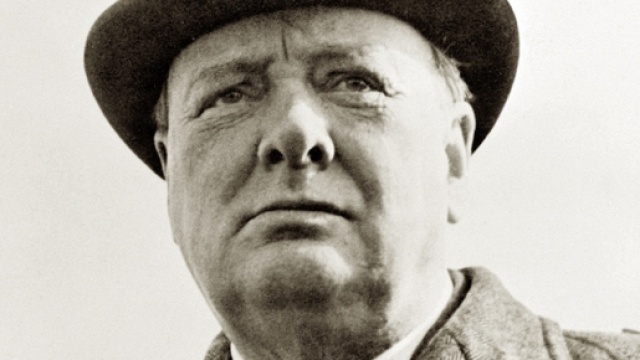 X-Files di Winston Churchill: avvistamento Top secret di UFO rivelato