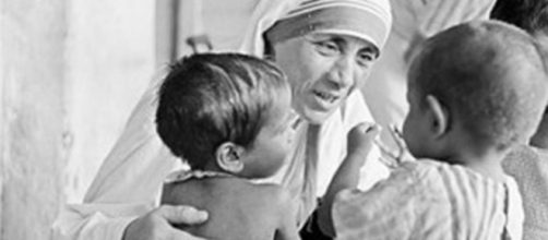 Il Vangelo della gentilezza – Madre Teresa di Calcutta | - amicidilazzaro.it