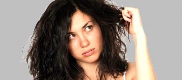 Dicas para acabar com os frizz e arrepiados do cabelo Dicas para acabar com os frizz e arrepiados do cabelo