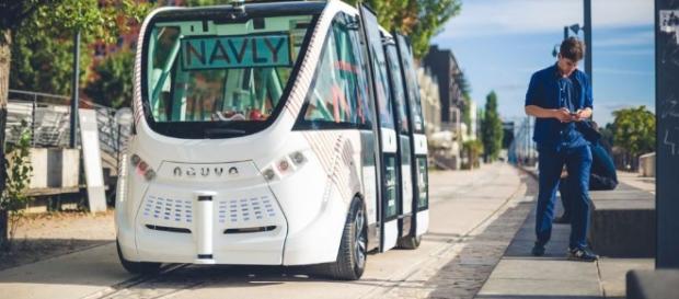 Le premier minibus sans chauffeur est à Lyon | nouvelles ... - matiastanea.gr Le premier minibus sans chauffeur est à Lyon | nouvelles ... - matiastanea.gr