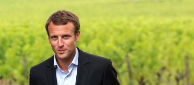 Emmanuel Macron dérange les caciques d'un PS traditionnel Emmanuel Macron dérange les caciques d'un PS traditionnel