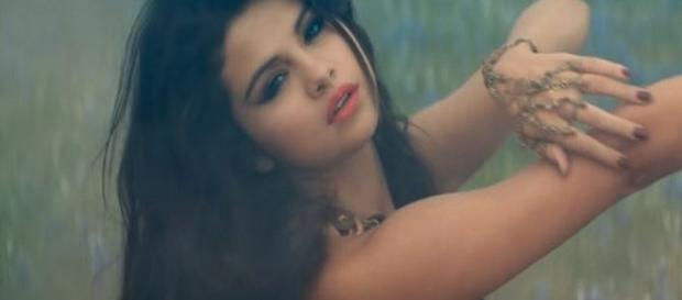 Selena Gomez is taking a break-Photo screenap via YouTube/Vevo Selena Gomez is taking a break-Photo screenap via YouTube/Vevo