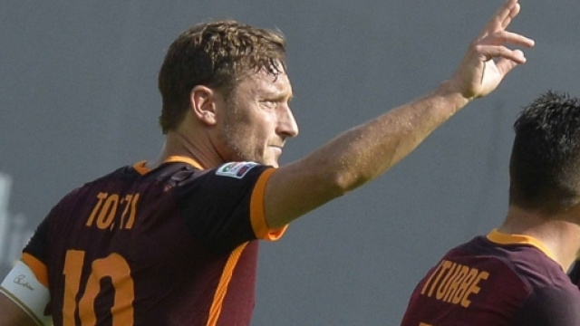 CLAMOROSO: Spalletti caccia Totti dal ritiro! Il Capitano contro ... - asromarumors.com