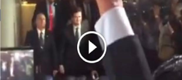 Sérgio Moro é aclamado ao chegar na Câmara dos deputados Sérgio Moro é aclamado ao chegar na Câmara dos deputados