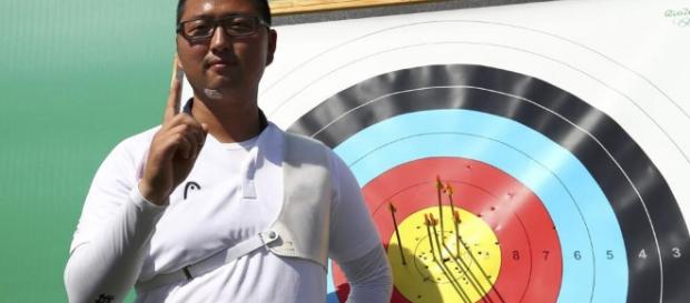 El surcoreano Woojin Kim logró en Río de Janeiro el récord mundial y olímpico en tiro con arco El surcoreano Woojin Kim logró en Río de Janeiro el récord mundial y olímpico en tiro con arco
