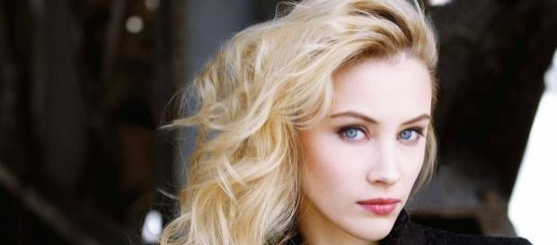 Hottest foreign actresses - Source (upandcomers.net/2015/04/06/sarah-gadon-joins-james-franco-in-112263-and-indignation-opposite-logan-lerman) Hottest foreign actresses - Source (upandcomers.net/2015/04/06/sarah-gadon-joins-james-franco-in-112263-and-indignation-opposite-logan-lerman)