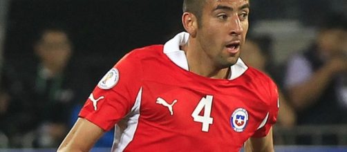 Cagliari, trovato l'accordo per Mauricio Isla.