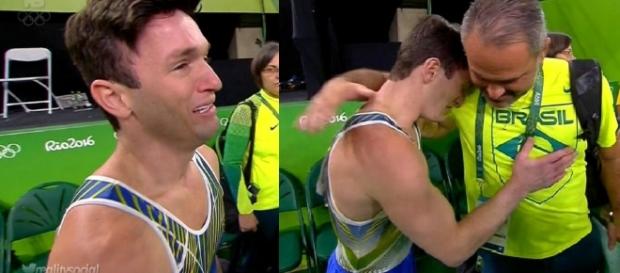 Diego Hypólito chora após se apresentar Diego Hypólito chora após se apresentar