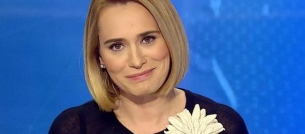 Andreea Esca, bătută în copilărie de antrenorii de înot Andreea Esca, bătută în copilărie de antrenorii de înot