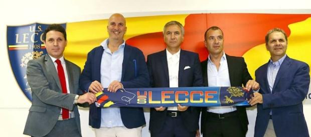 Il Lecce è impegnato nel mercato. Il Lecce è impegnato nel mercato.