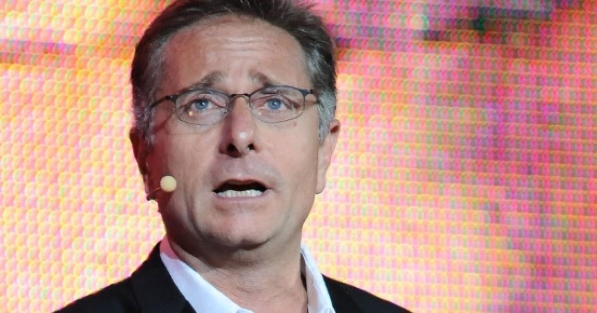 Gossip Paolo Bonolis insultato sui social ecco cosa è successo