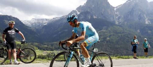 Nibali impegnato in salita al Giro: a Rio 2016 il suo passo aveva fatto selezione - gazzetta.it