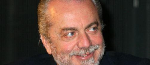 "Sei il nostro San Gennaro" i tifosi della Juve ringraziano De Laurentiis