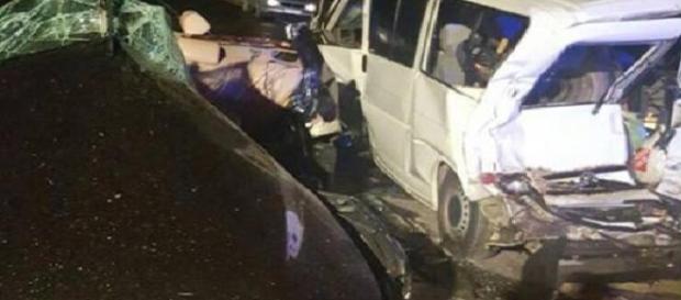 Accident CUMPLIT pe DN6. Trei TINERI cu vârste între 15 şi 27 de ani AU MURIT Accident CUMPLIT pe DN6. Trei TINERI cu vârste între 15 şi 27 de ani AU MURIT