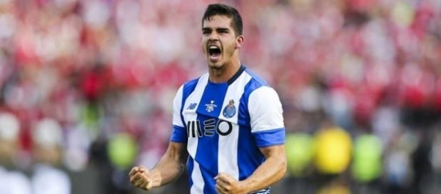 André Silva é um dos grandes artilheiros portugueses André Silva é um dos grandes artilheiros portugueses
