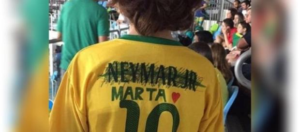 Garoto troca o nome de Neymar pelo de Marta Garoto troca o nome de Neymar pelo de Marta