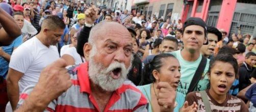 Venezuela: mega manifestazione contro Maduro, la nazione è in ginocchio