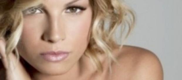 Emma Marrone e il futuro, molte idee ma anche molti dubbi. Emma Marrone e il futuro, molte idee ma anche molti dubbi.