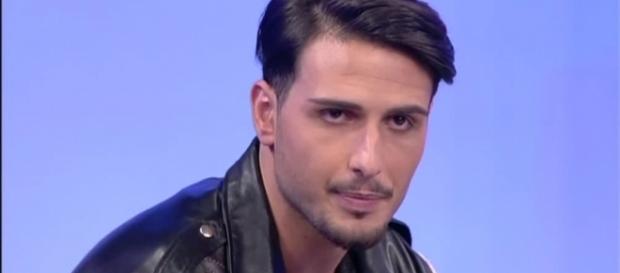 Fabio Ferrara ritorna a Uomini e Donne da solo Fabio Ferrara ritorna a Uomini e Donne da solo