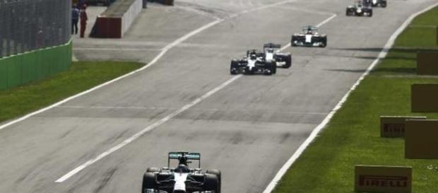 O Autódromo de Monza é um dos mais velozes da temporada O Autódromo de Monza é um dos mais velozes da temporada