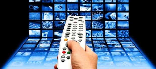 Programmi tv Rai e Mediaset, venerdì 2/9: cosa fanno stasera in televisione? Programmi tv Rai e Mediaset, venerdì 2/9: cosa fanno stasera in televisione?