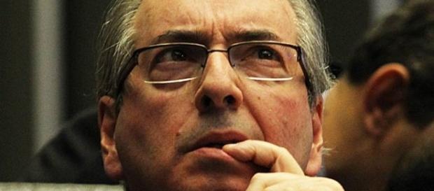 Eduardo Cunha perdeu seu mandato e corre o risco de ser preso. Eduardo Cunha perdeu seu mandato e corre o risco de ser preso.