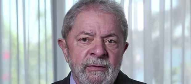 Ex-presidente Lula enfrenta processos na Operação Lava-Jato Ex-presidente Lula enfrenta processos na Operação Lava-Jato