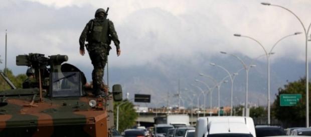 Exército ocupa ruas do Rio de Janeiro Exército ocupa ruas do Rio de Janeiro